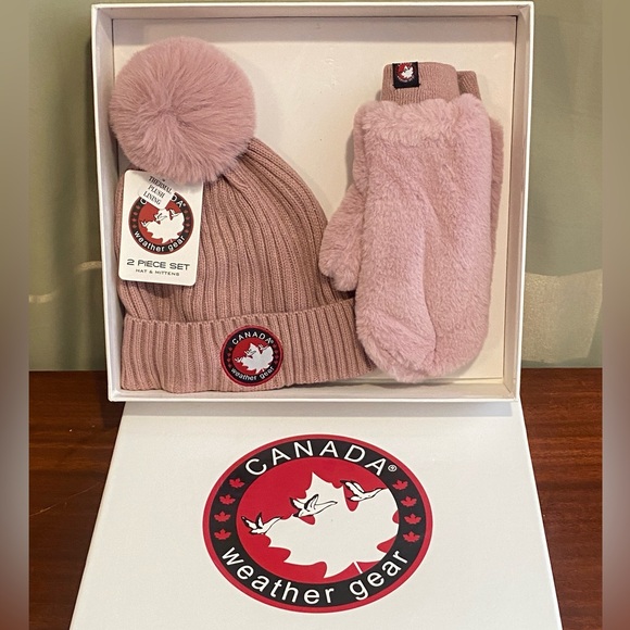 Canada Weather Gear Hat & Mittens 2 piece set Glove O/S